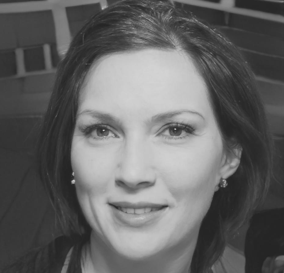 Birte Schelling, Systemspezialistin